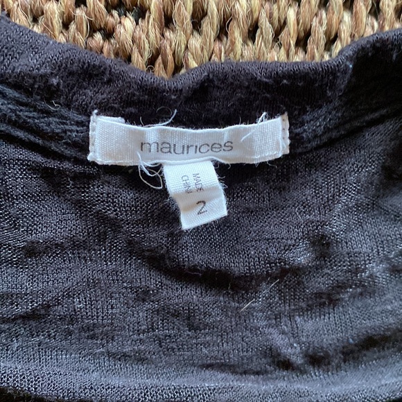 Maurice’s corset cold shoulder top - Picture 3 of 4